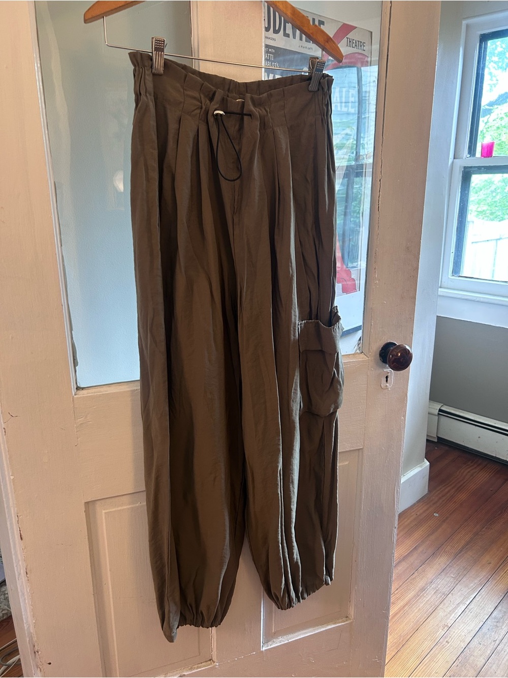 Anthropologie bungee parachute pants Small